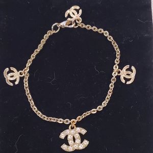 8" Faux CC Charm Bracelet! 8"